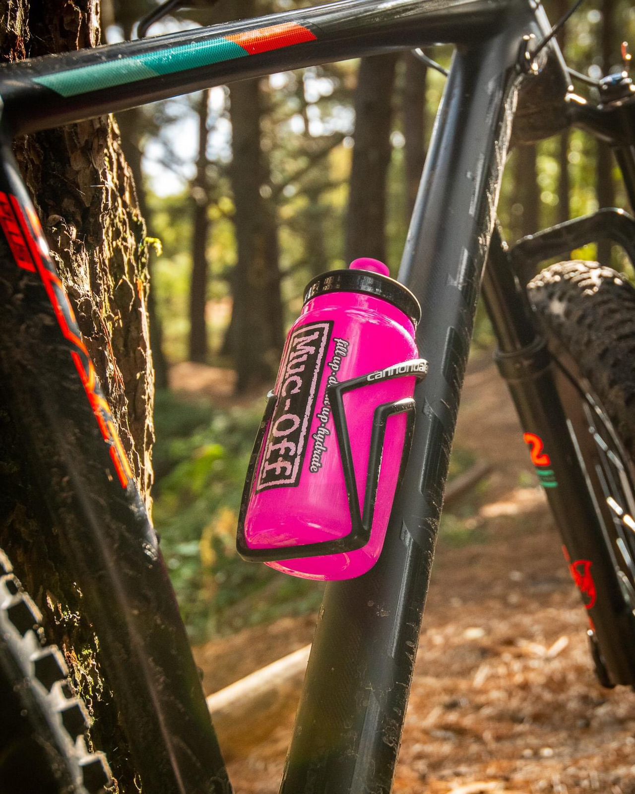 Muc-Off x Elite Fly Water Bottle - Pink - Imagen 2